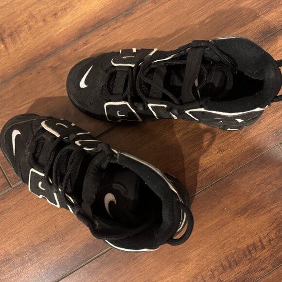 Nike Kids Air More Uptempo "Black/ White-Black" sneakers - 4Y - Picture 4 of 6